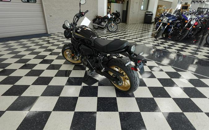 2025 Yamaha XSR700