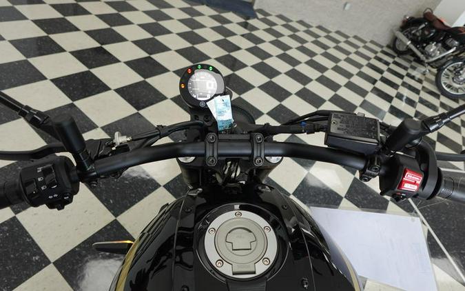 2025 Yamaha XSR700