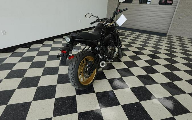 2025 Yamaha XSR700