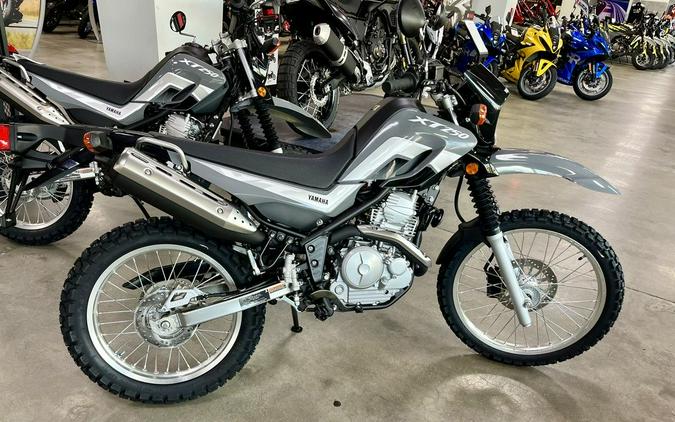 2025 Yamaha XT250