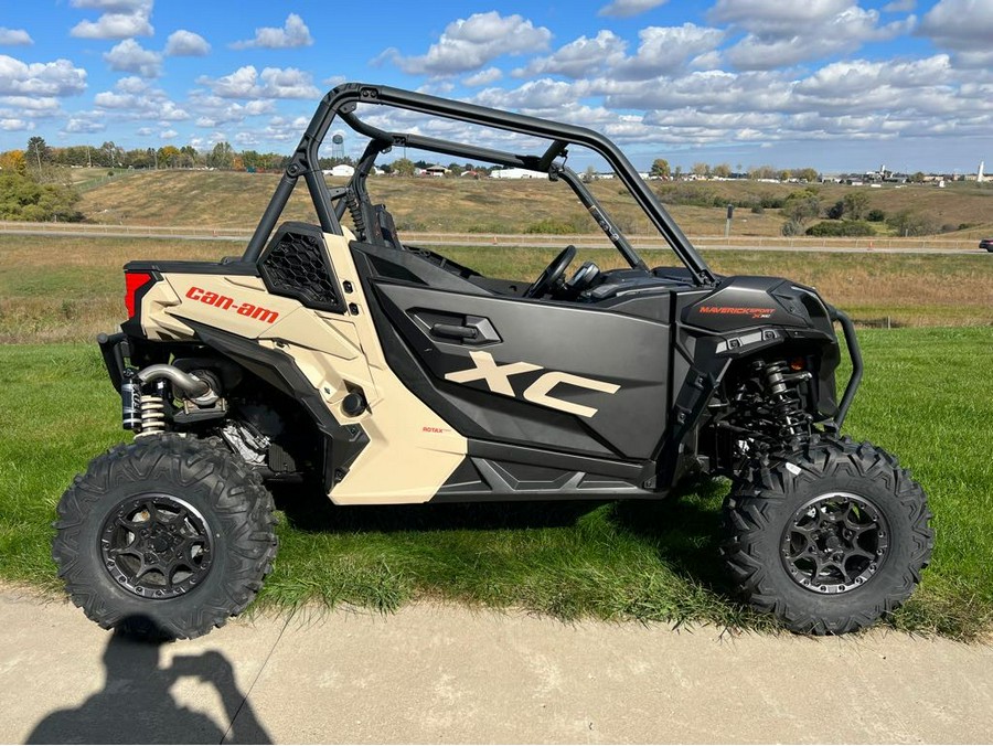 2023 Can-Am MAVERICK SPORT XXC 6