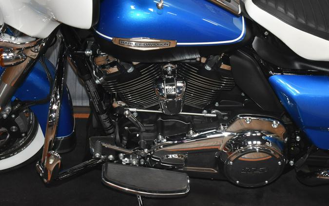 FLH 2021 Electra Glide® Revival™