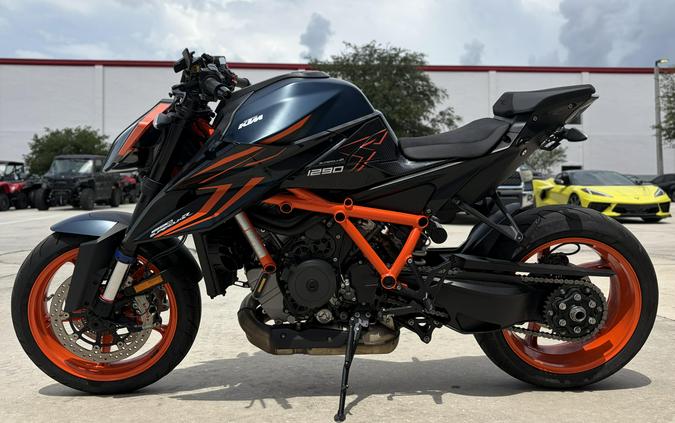 2023 KTM 1290 SUPER DUKE R