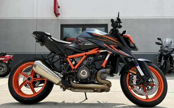 2023 KTM 1290 SUPER DUKE R