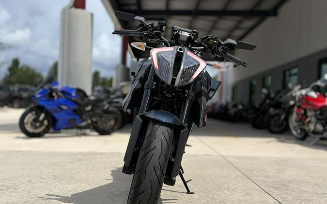 2023 KTM 1290 SUPER DUKE R