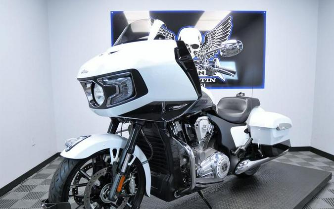 2025 Indian Motorcycle® Challenger® Limited 112 w/PowerBand Audio Ghost White Metallic with Black M