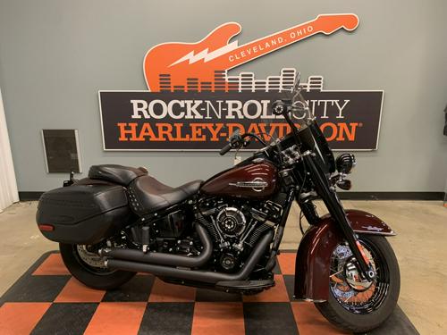 2018 Harley-Davidson Softail Heritage Classic 114 Review — From...