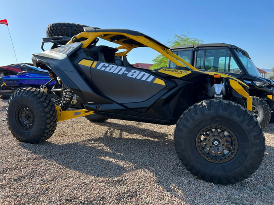 2024 Can-Am Maverick R X RS with Smart-Shox Carbon Black & Neo