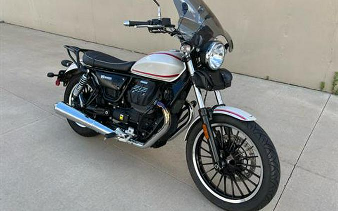 2017 Moto Guzzi V9 Roamer