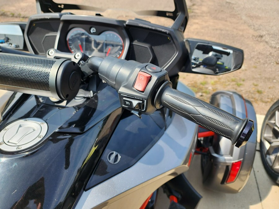 2016 Can-Am Spyder F3