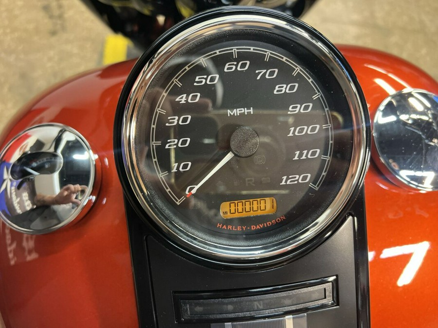 2025 Harley-Davidson Road King Special