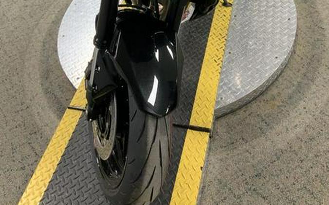 2025 Kawasaki Z900 ABS Metallic Spark Black/Metallic Carbon Gray