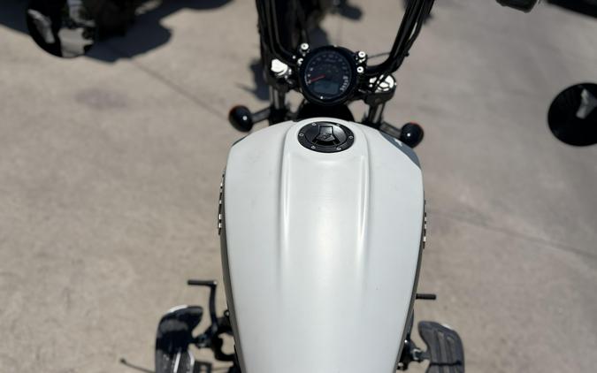 2020 Indian Motorcycle SCOUT BOBBER WHITE SMOKE WABS 49ST