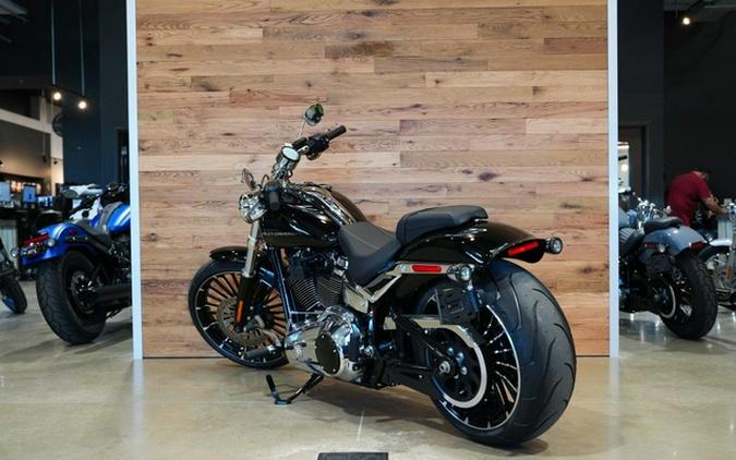 2026 Harley-Davidson Softail Breakout