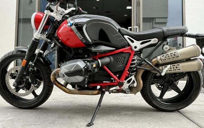 2021 BMW R nineT Scrambler 719 Black Storm Metallic/Racing Red