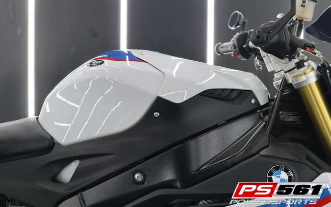 2017 BMW S 1000 R