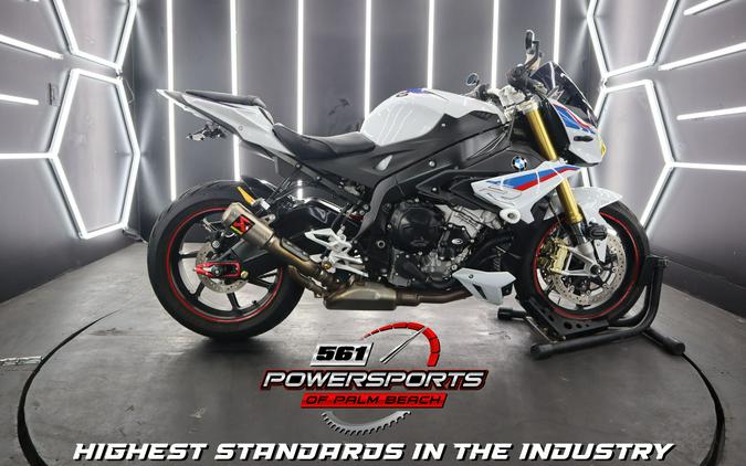 2017 BMW S 1000 R