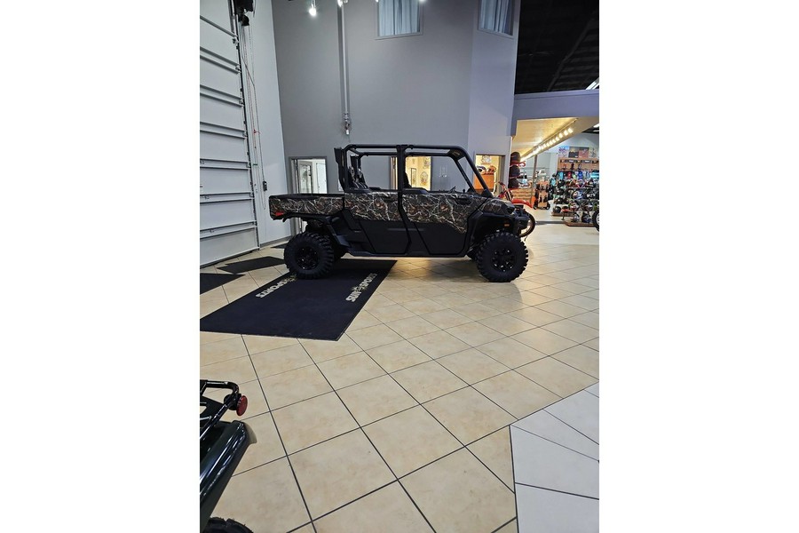 2026 Can-Am SSV DEF MAX XMR 65 HD11 CA 26 X mr with Half Doors HD11