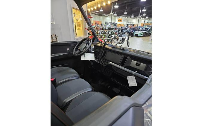 2026 Can-Am SSV DEF MAX XMR 65 HD11 CA 26 X mr with Half Doors HD11