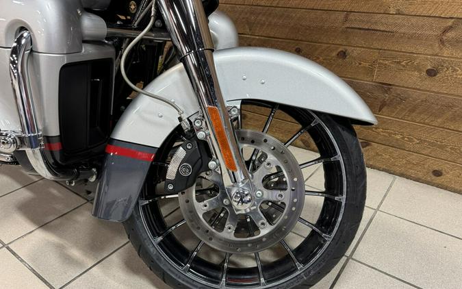 2019 Harley-Davidson® CVO™ Street Glide® Charred Steel & Lightening Silver FLHXSE