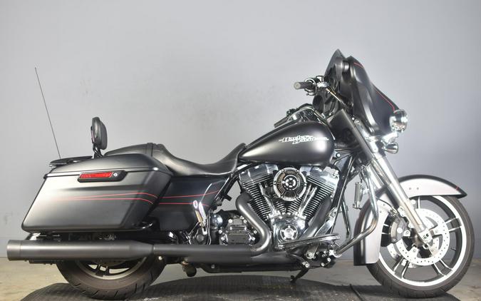 2016 Harley-Davidson Street Glide Special Black Denim