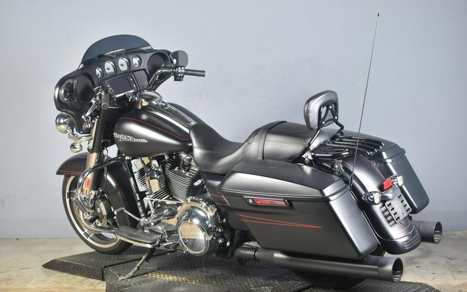 2016 Harley-Davidson Street Glide Special Black Denim