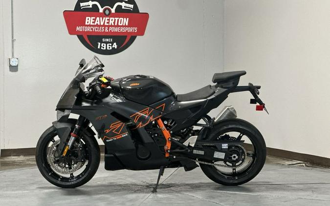 2026 KTM RC 990 R