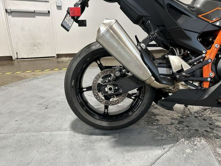 2026 KTM RC 990 R