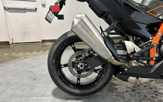 2026 KTM RC 990 R