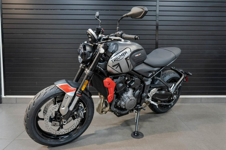 2023 Triumph Trident 660 Silver Ice Diablo Red