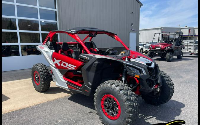 2025 Can-Am® Maverick X3 X ds Turbo RR Fiery Red & Hyper Silver