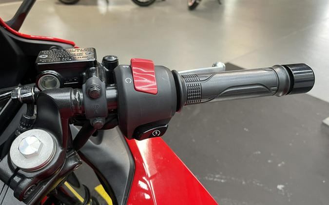 2015 Honda CBR 300R