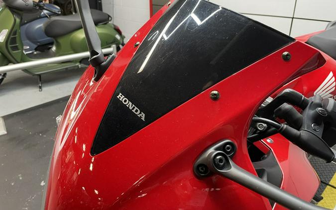 2015 Honda CBR 300R