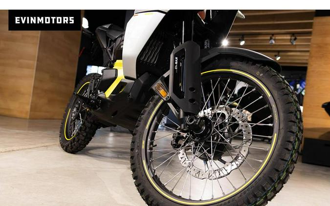 2025 Can-Am 2 W ORIGIN EV46-27 WH 25