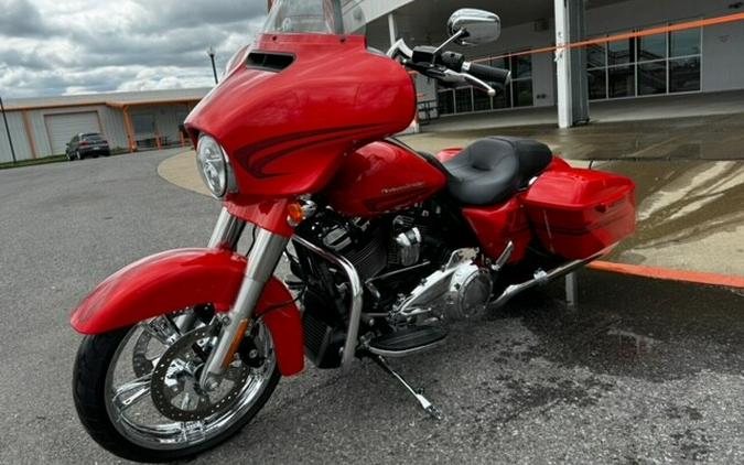 2017 Harley-Davidson Street Glide Special Custom Colour Laguna Orange