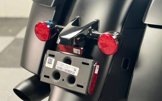 2026 Indian Motorcycle Springfield® Dark Horse®