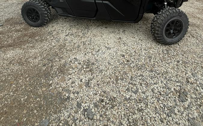 2026 Can-Am Defender MAX XT CAB HD11