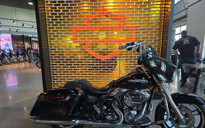 Harley-Davidson® Street Glide® 2014