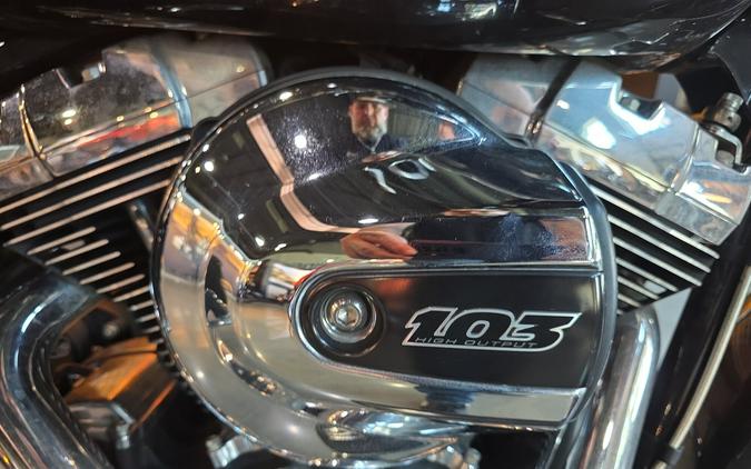 Harley-Davidson® Street Glide® 2014