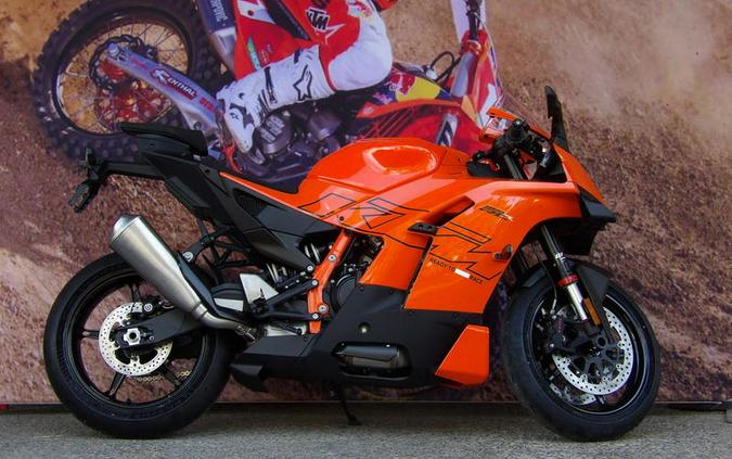 2026 KTM 990 RC R