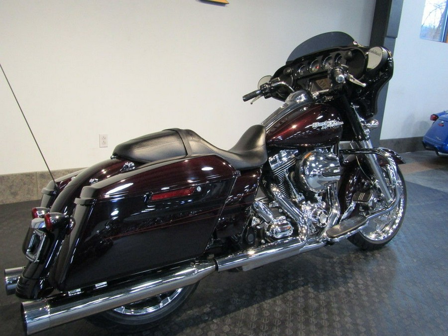 2014 Harley-Davidson® FLHXS - Street Glide® Special