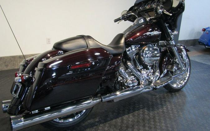 2014 Harley-Davidson® FLHXS - Street Glide® Special