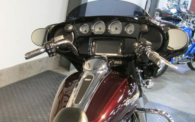 2014 Harley-Davidson® FLHXS - Street Glide® Special