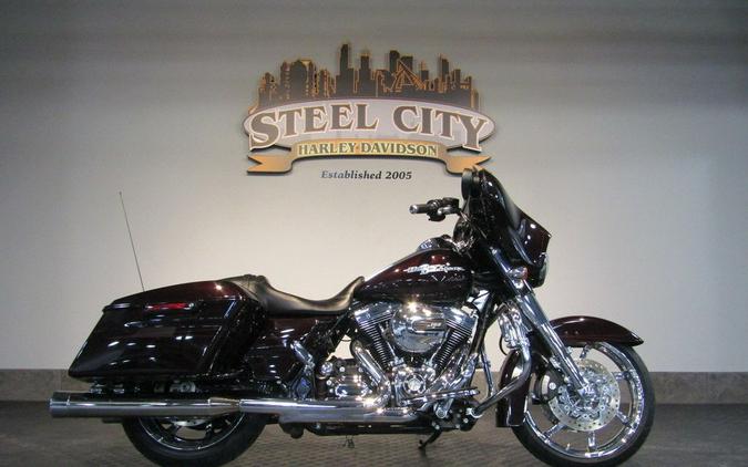 2014 Harley-Davidson® FLHXS - Street Glide® Special