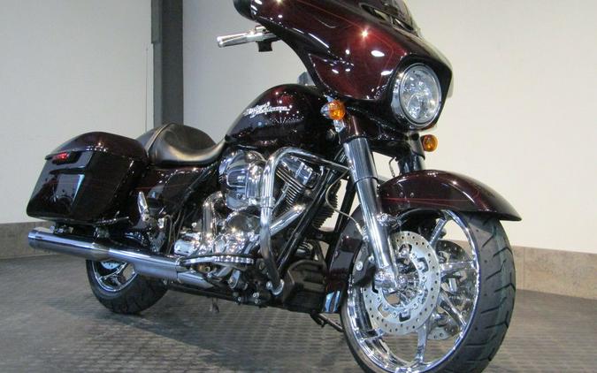 2014 Harley-Davidson® FLHXS - Street Glide® Special
