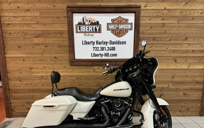 2018 Harley-Davidson® Street Glide® Special Bonneville Salt Denim FLHXS