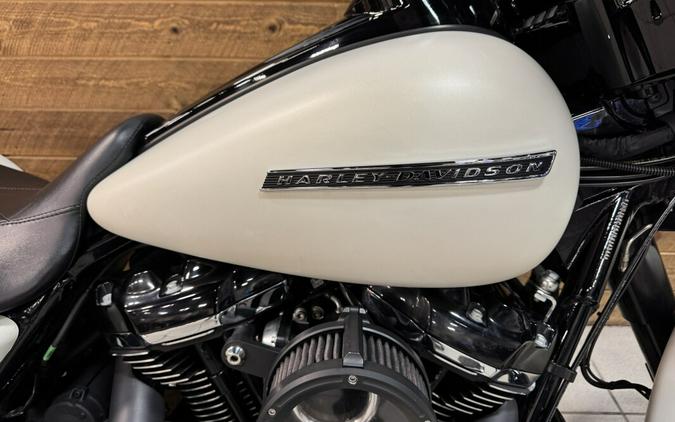2018 Harley-Davidson® Street Glide® Special Bonneville Salt Denim FLHXS