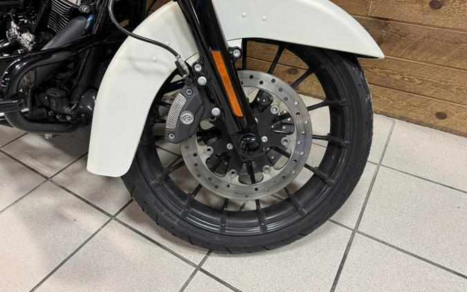 2018 Harley-Davidson® Street Glide® Special Bonneville Salt Denim FLHXS