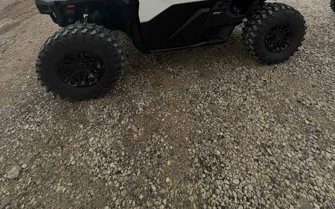 2026 Can-Am Defender Limited HD11