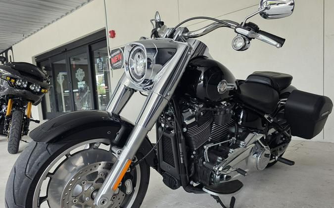 2022 Harley-Davidson® Fat Boy® 114 Vivid Black